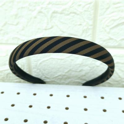 FENDI フェンディ レディース カチューシャ ズッカ柄 ナイロン ブラック FENDI（カチューシャ）のフリマアイテム一覧