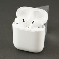 Apple - Apple AirPods with Charging Case エアーポッズ ワイヤレスイヤホン USED品 第二世代 Bluetooth MV7N2J/A 完動品 中古 T V8018 Apple AirPods with Charging Case エアーポッズ ワイヤレス