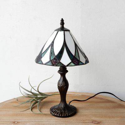 新品  チヨー可愛い　ステンドグラスのミニ卓上ランプB ステンドグラスかわいいランプの商品一覧 通販 - Yahoo!ショッピング