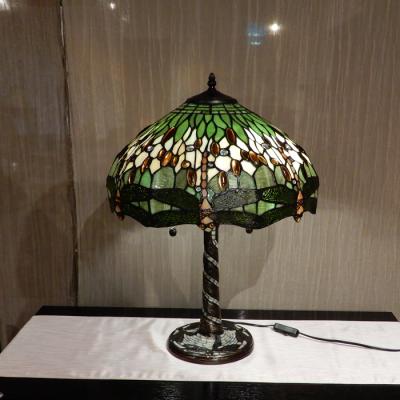 ステンドグラススタンド とんぼ絵柄のステンドグラスが映えるスタンドライト DC5713 – 古