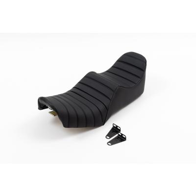 良品　GS750G チョビ3段シート　タックロール　鋲　バイク　旧車　旧車會 良品 GS750G チョビ3段シート タックロール 鋲 バイク 旧車 旧車