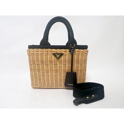 プラダ　PRADA　かごバッグ　MIDOLLINO GARDEN 　ブラック プラダ PRADA かごバッグ MIDOLLINO GARDEN ブラック - メルカリ