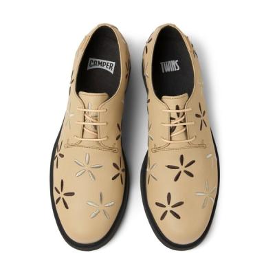 CAMPER（シューズ） パンプス（色：ベージュ系）｜シューズ