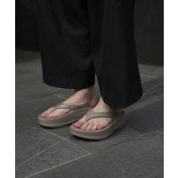 サンダル OOFOS/ウーフォス　OOmega ウーメガ　リカバリーサンダル　厚底　レディース レディース