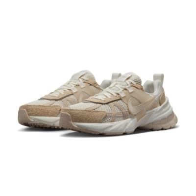【新品】大人気！ナイキ V2K RUN 23cm ペールアイボリー スニーカー NIKE スニーカー NIKE V2Kラン レディース : ZOZOTOWN Yahoo!店