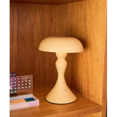 新品♦️お洒落インテリア ライト♦️テーブルランプ♦️清潔感あるグリーン♦️送料込 新品☆お洒落インテリア ライト☆テーブルランプ☆清潔感あるグリーン