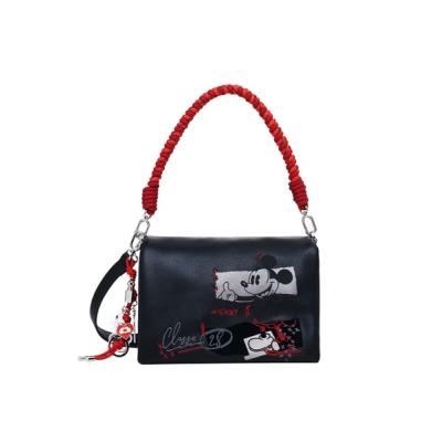 E77. デシグアル【完売品/エンボスロゴ加工◆2wayショルダーバッグ】レッド E77. デシグアル【完売品/エンボスロゴ加工◇2wayショルダー