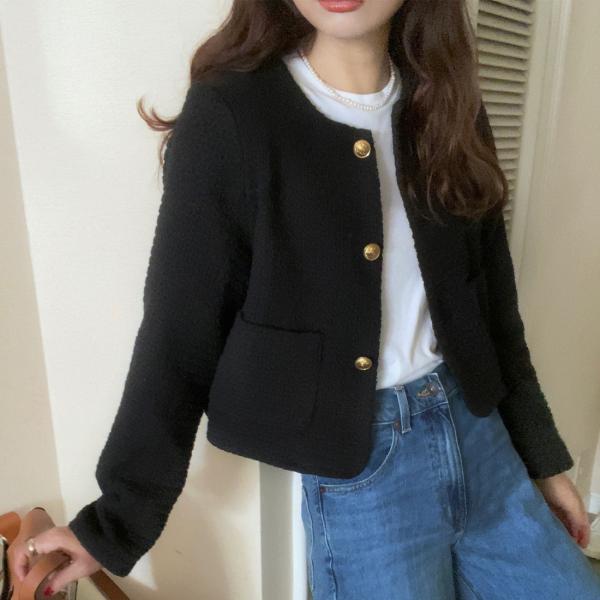 金ボタンツイードジャケット