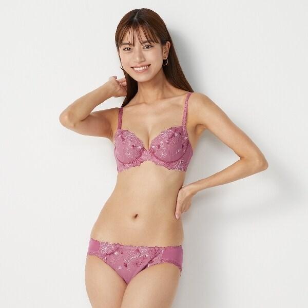 チャーミングラマー ブラ＆ショーツセット ラインアートステッチ 1410 A-Dカップ