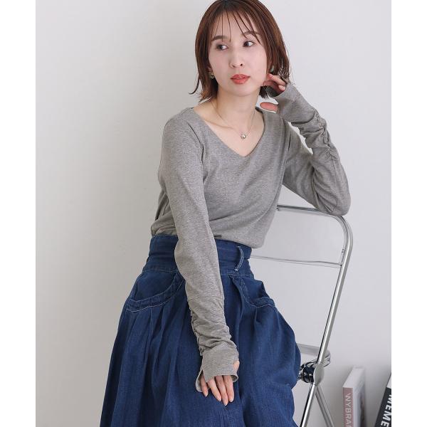 Vネック指空きTシャツ
