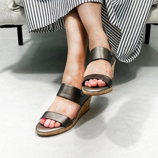 ダブルストラップウエッジサンダル