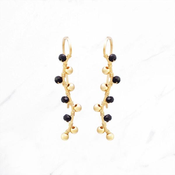 ウェーブクリップピアス（スピネルMIX）