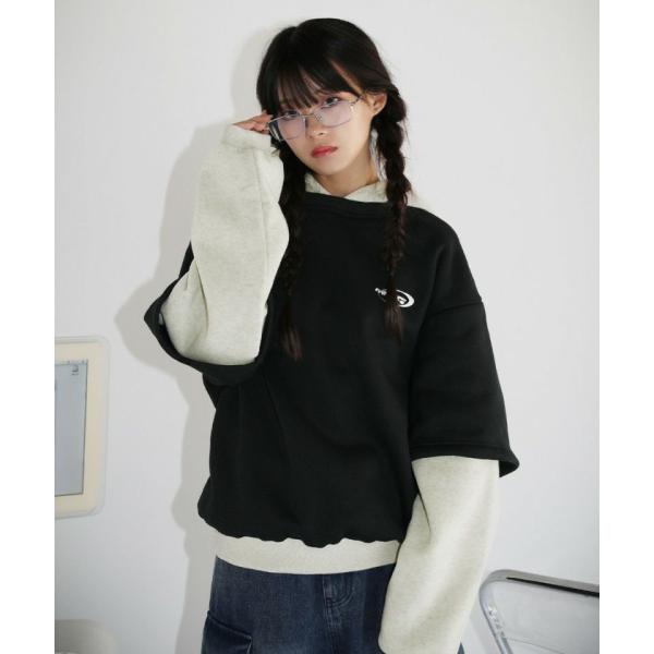 オーバーサイズワンポイント刺繍フェイクレイヤードバルーンスリーブプルパーカー