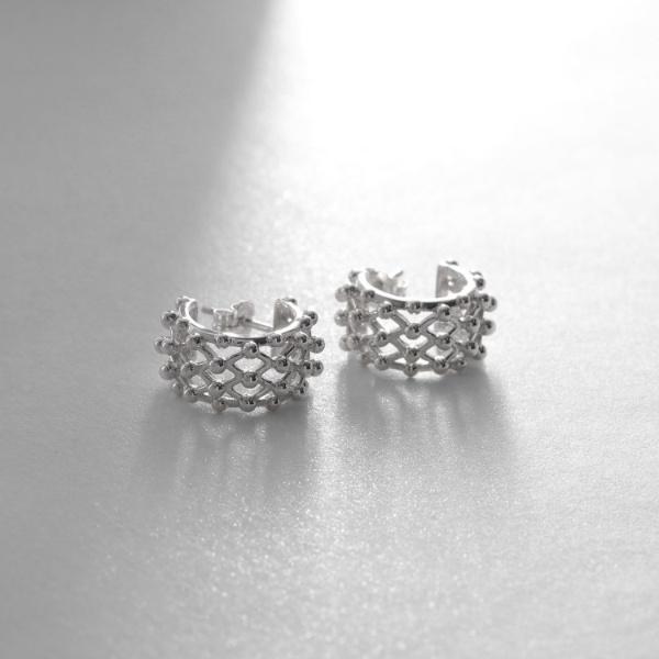 シルバー スモールフープ ボールメッシュ ピアス