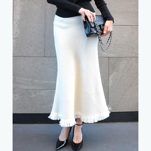 タッセルヘムツイードフレアスカート