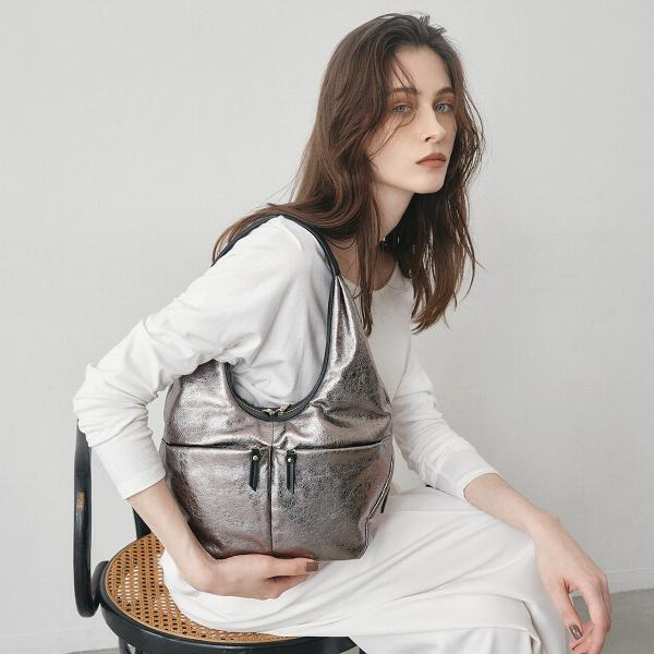 メタリック ポケットデザイン ワンハンドル バッグ