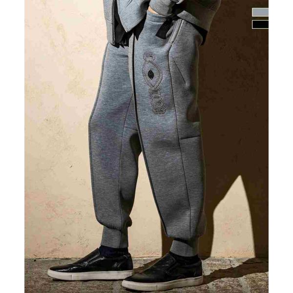C DIEM エンボスロゴジョガーパンツ