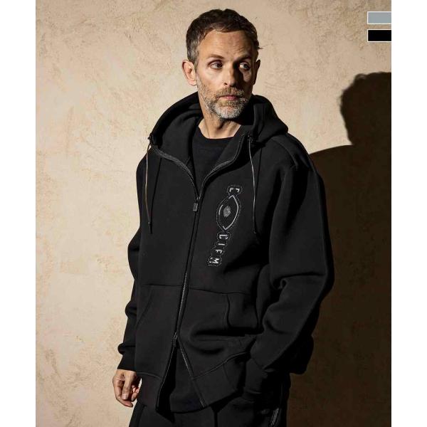 C DIEM エンボスロゴフーディー