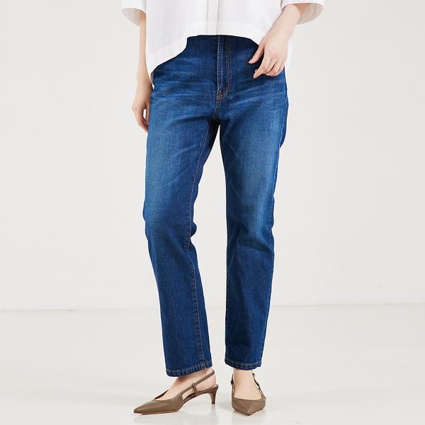 【e×qualite】ストレートストレッチパンツ