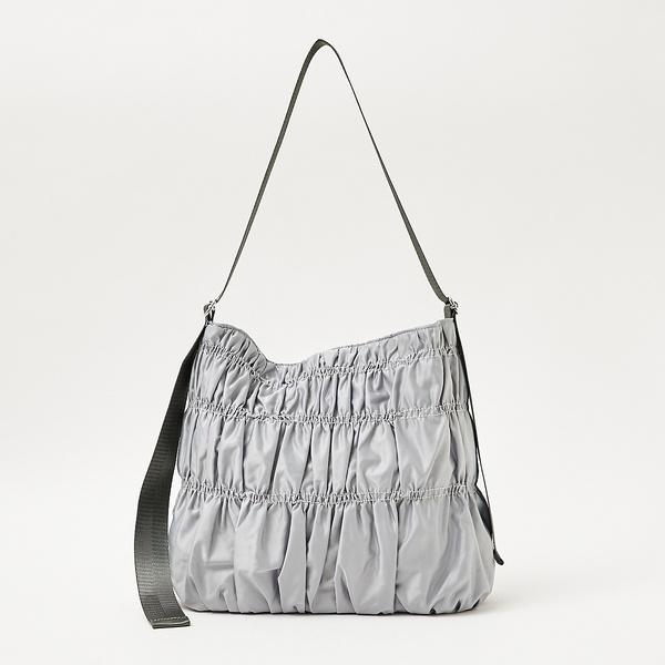 ●SOEUR/シャーリングテープショルダー