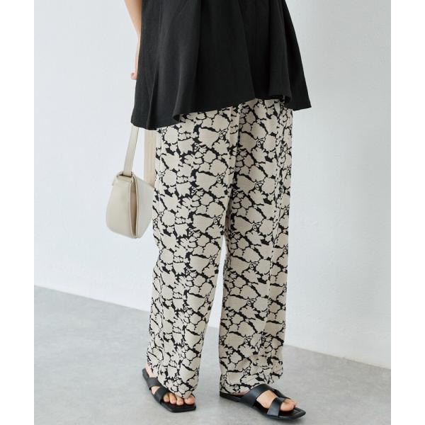 フラワープリントイージーパンツ