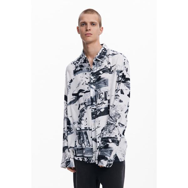 コラージュ柄のシャツ