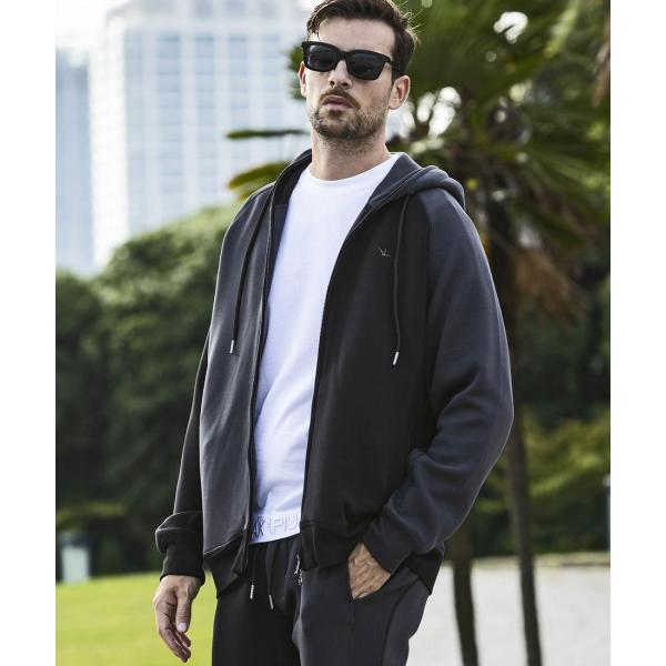 1PIU1UGUALE3 RELAX クレイジーカラーフーディー