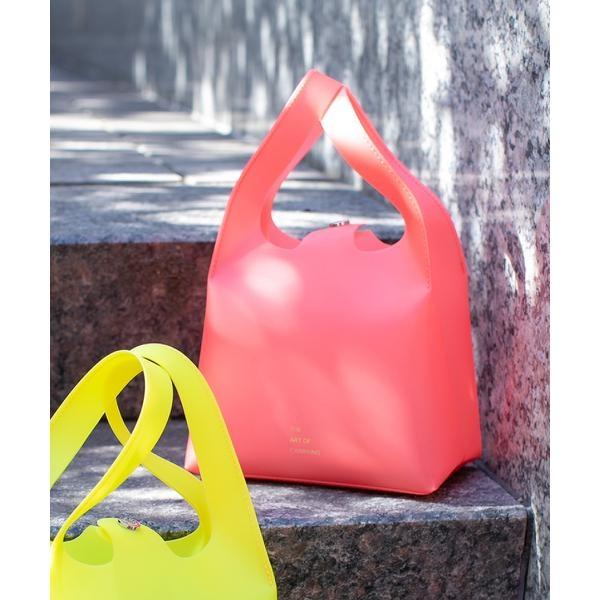 THE ART OF CARRYING MARKETmini