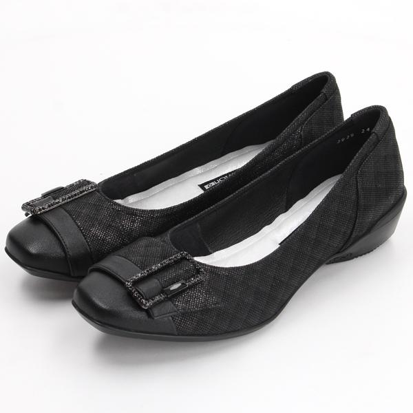 バックルモチーフスタイリッシュコンフォートパンプス