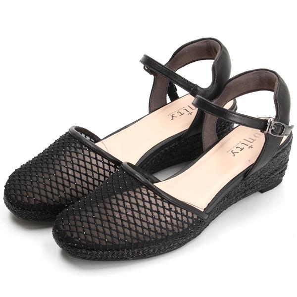 アンクルストラップチュールパンプス