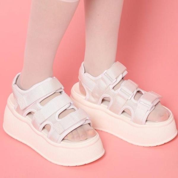 厚底3本ベルトスポーツサンダル