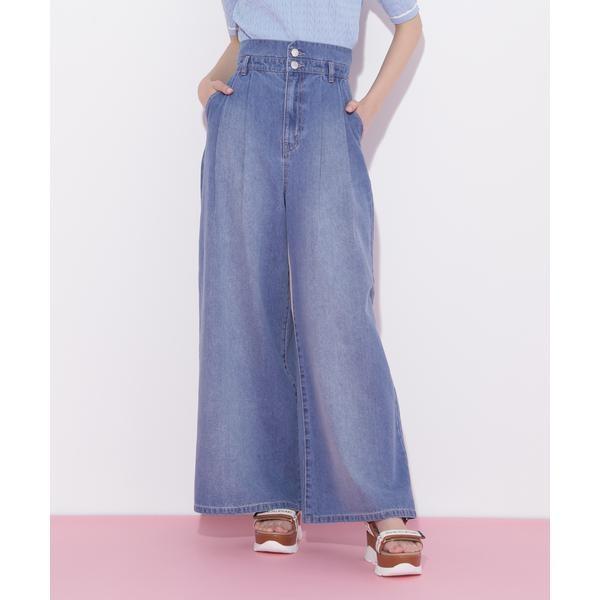 タックワイドライトデニムパンツ