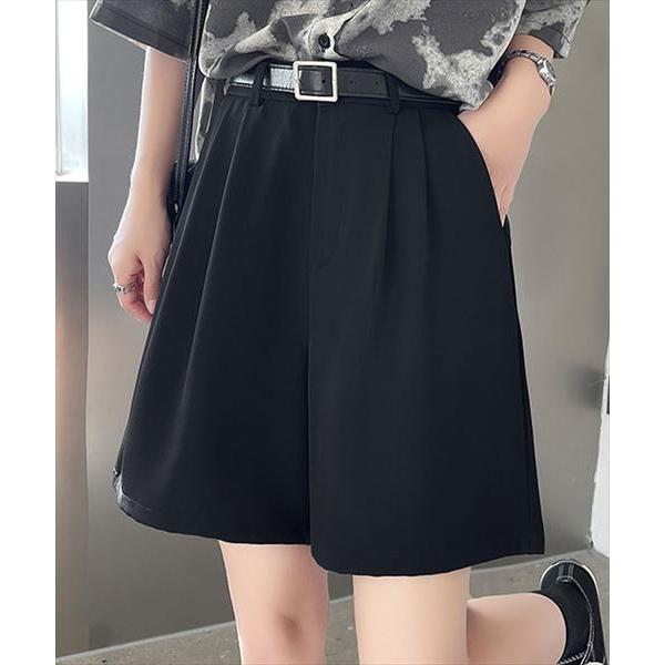 レディース ゆったり大人っぽstyle。ダブルタックハーフパンツ