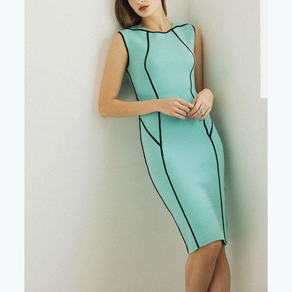 コードラインアートニットワンピース