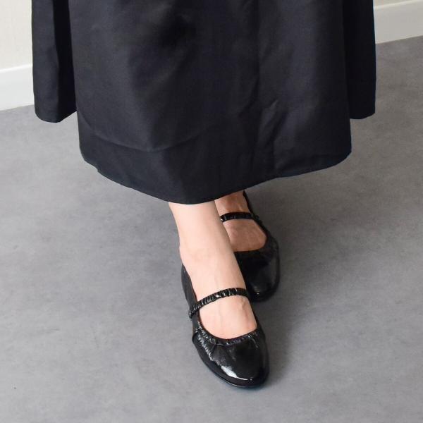 INTER-CHAUSSURES◆0.5cmヒール◆ラウンドトウギャザーバレエシューズ