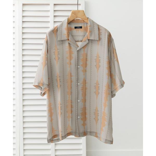 デジタルストライププリント半袖シャツ