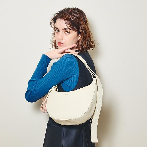 Mois/レザーハーフMOONショルダー