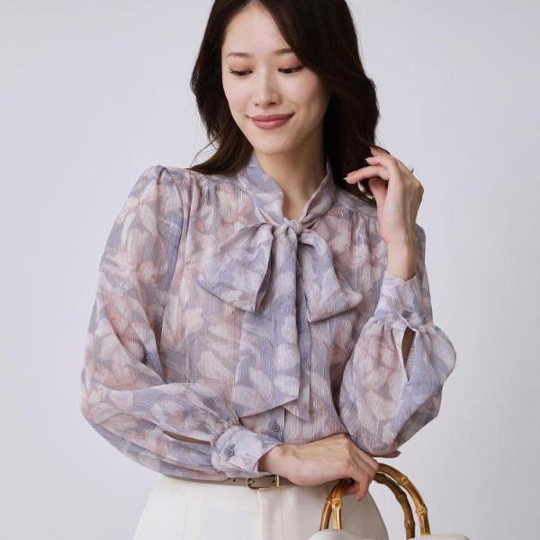 【手洗い可／日本製】花柄ボウタイブラウス