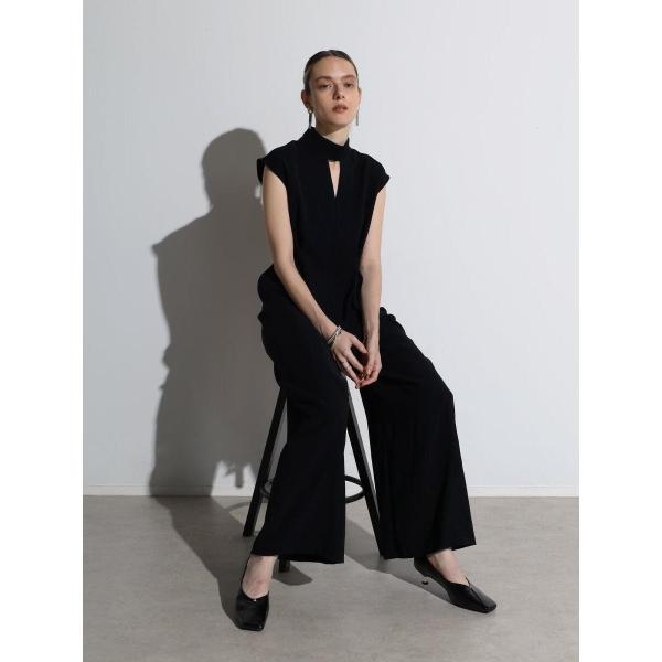 トライアングルネックオールインワン