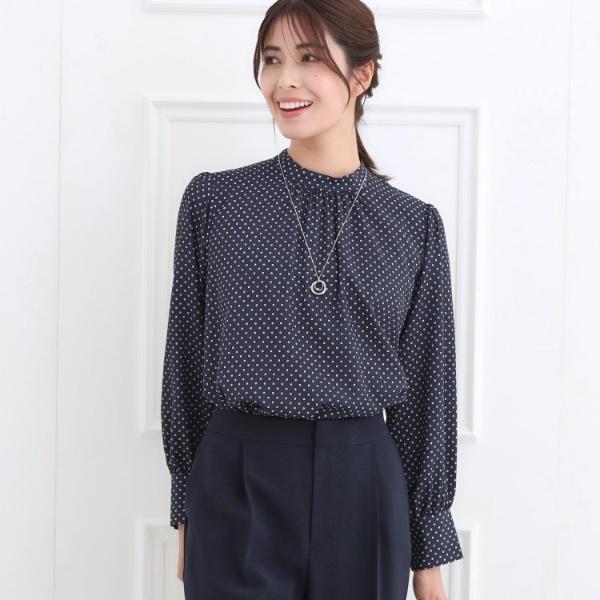 【お仕事に◎】ドットプリントブラウス