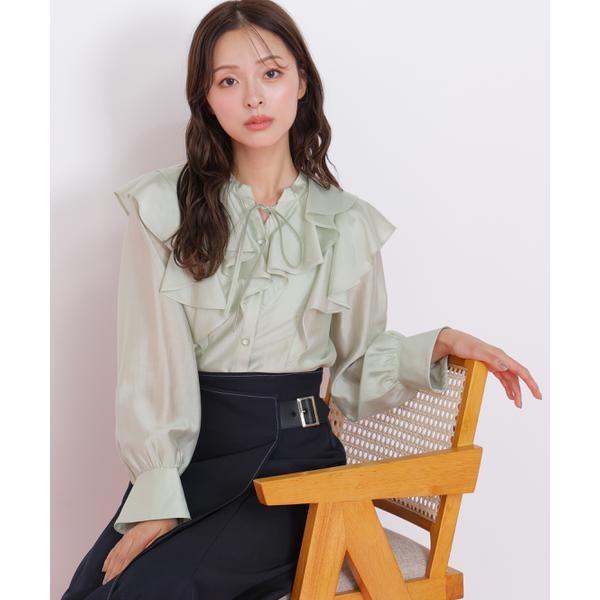 長袖ラッフルブラウス