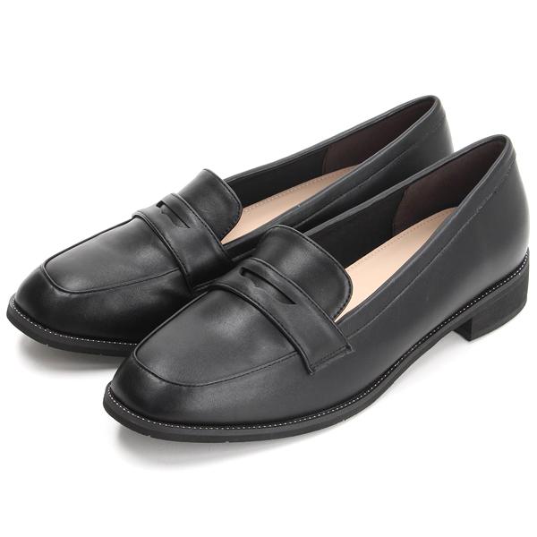 オールウェザー対応ローファー