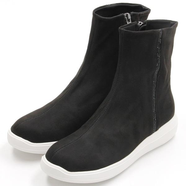 オールウェザー対応ショートブーツ