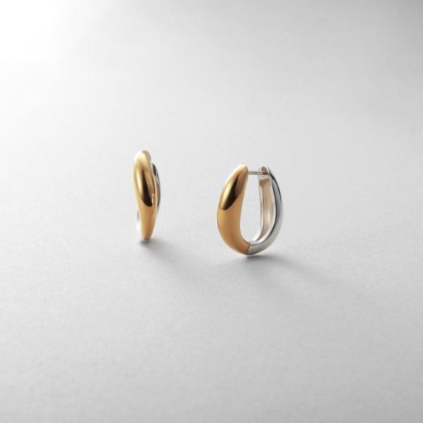 シルバー コンビカラー ハギーフープ ニュアンスピアス