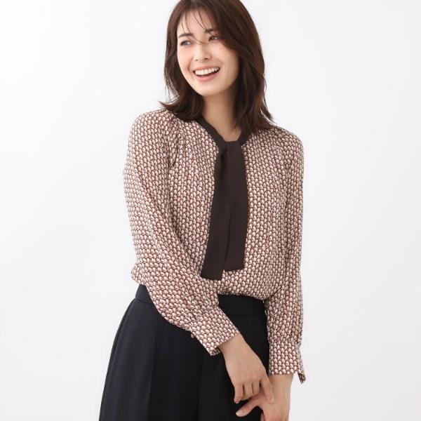 【レイヤードに◎】ボウタイプリントブラウス