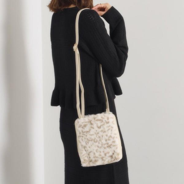 三層フェイクファーミニショルダー