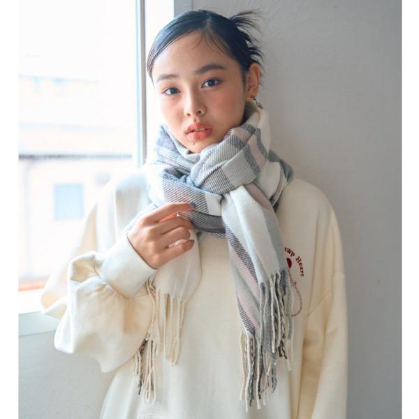 チェックマフラー