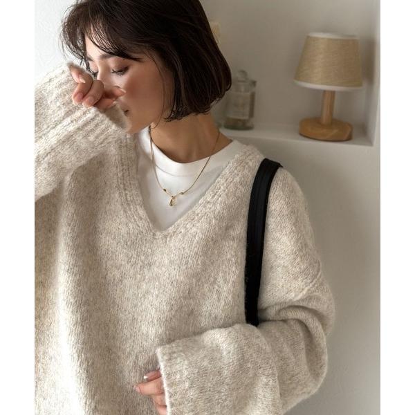 【25AW新作】《JaVaジャバコラボ》大人カジュアルならこの1枚。ミックスカラー深Vネックニット