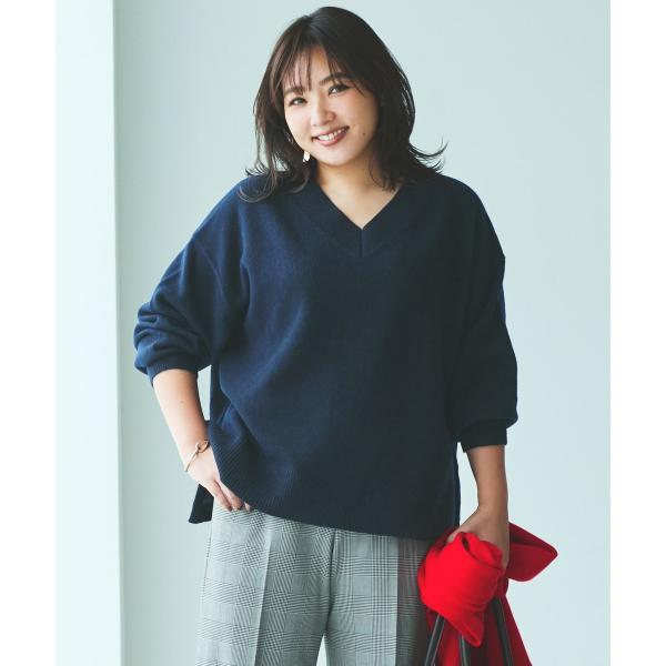 カシミヤブレンド Vネックニット