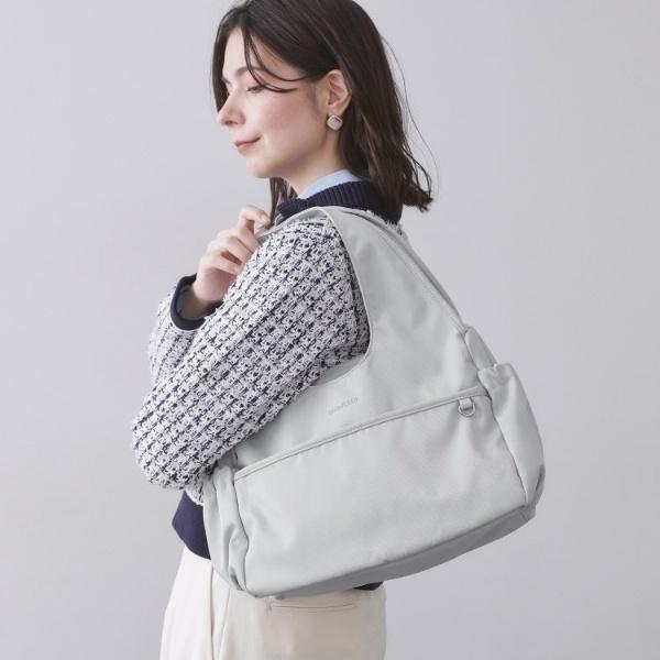 フロントポケット3層デザイントライアングルミドルトートバッグ【マルチポケット】